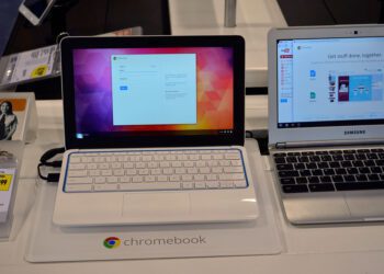 how to take a screenshot on chromebook
